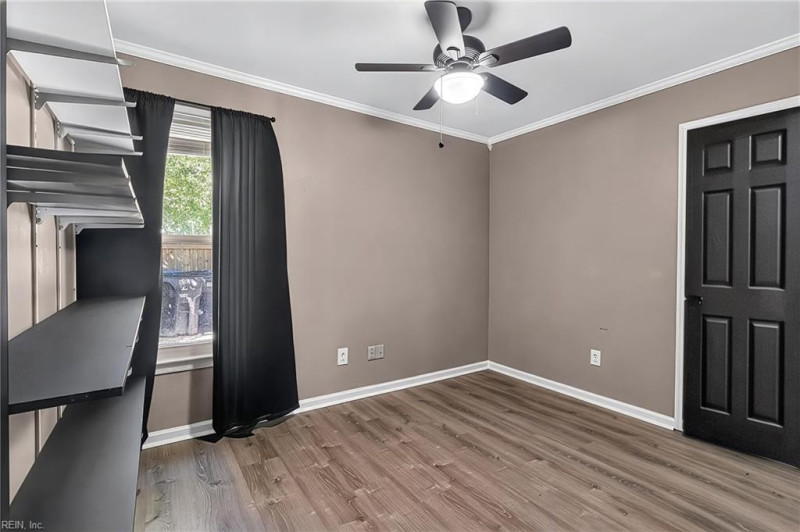 Photo 17 of 26 residential for sale in Virginia Beach virginia