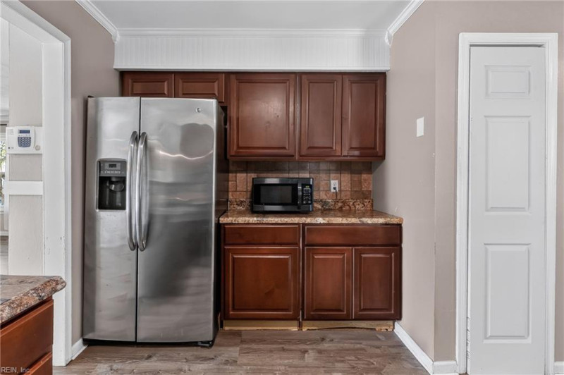 Photo 9 of 26 residential for sale in Virginia Beach virginia