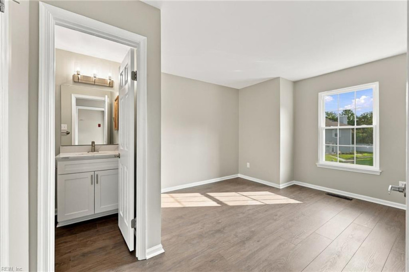 Photo 25 of 38 residential for sale in Chesapeake virginia Photo 25 of 38 residential for sale in Chesapeake virginia