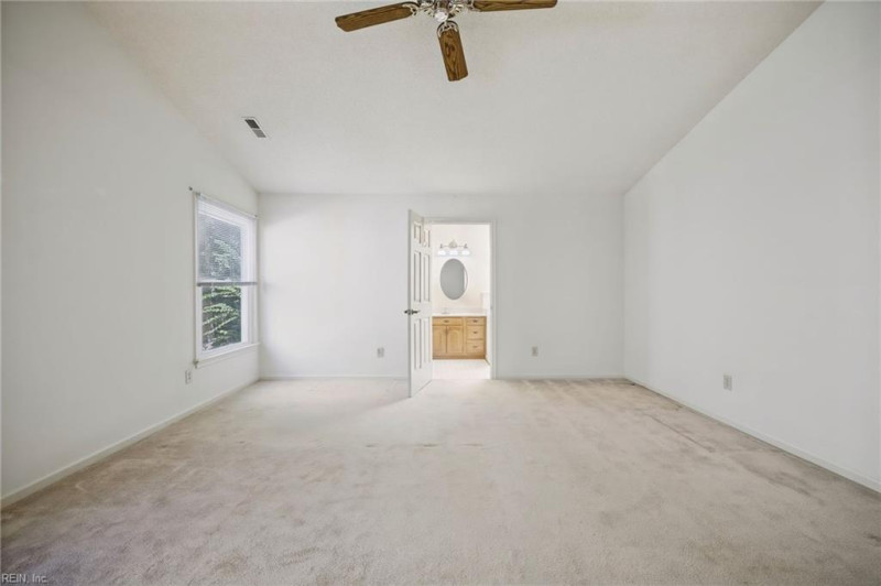 Photo 25 of 50 residential for sale in Chesapeake virginia