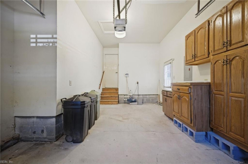 Photo 35 of 50 residential for sale in Chesapeake virginia