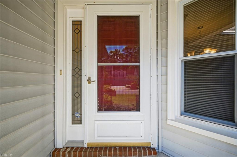Photo 7 of 50 residential for sale in Chesapeake virginia