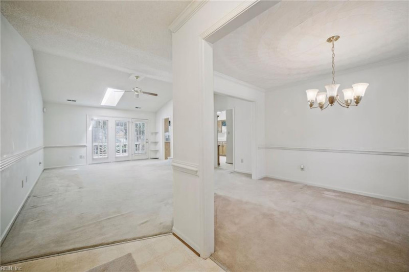 Photo 9 of 50 residential for sale in Chesapeake virginia