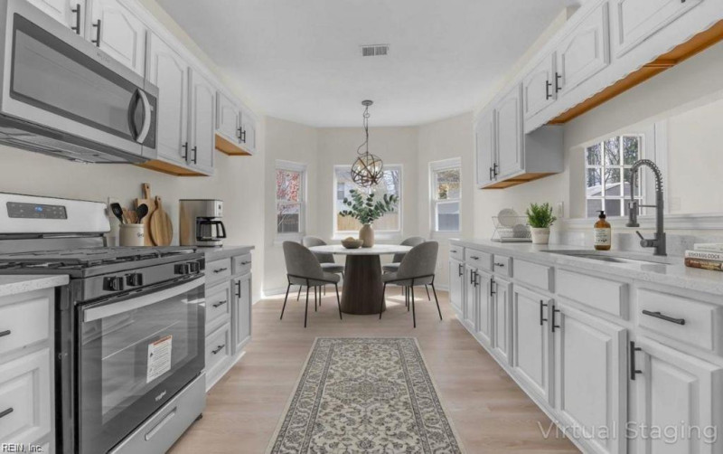 Photo 12 of 46 residential for sale in Virginia Beach virginia