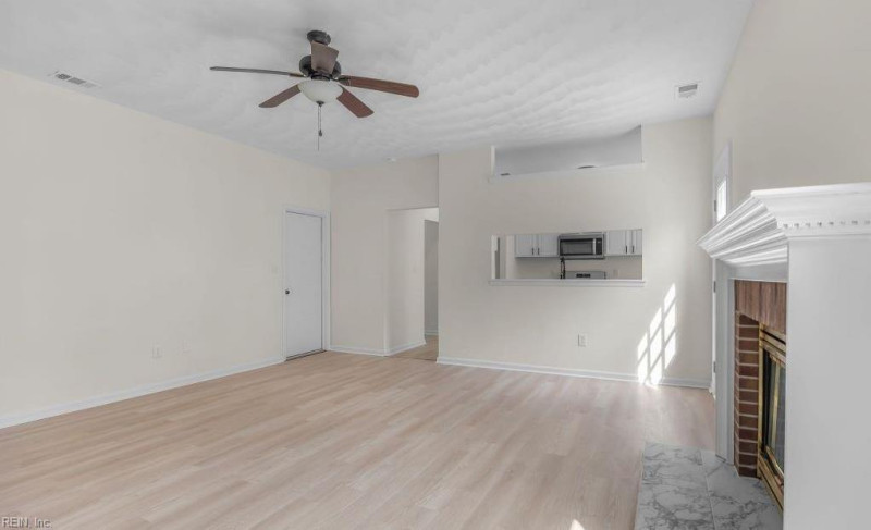 Photo 18 of 46 residential for sale in Virginia Beach virginia