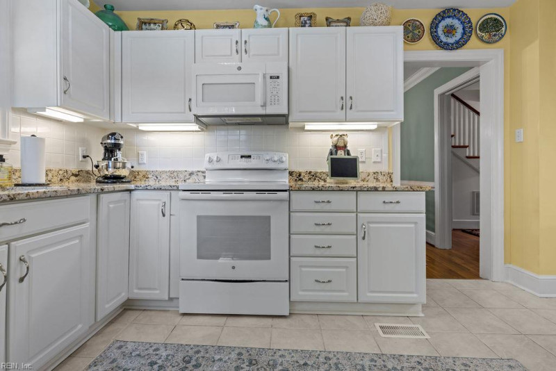 Photo 13 of 48 residential for sale in Franklin virginia
