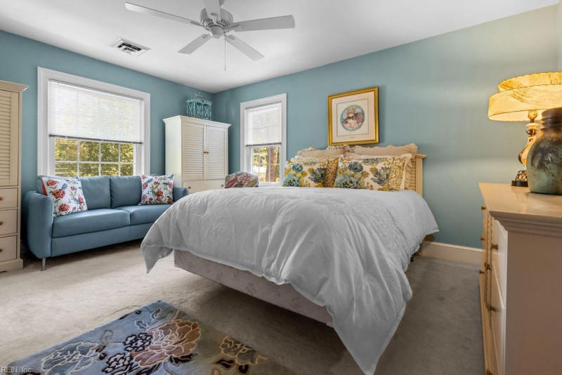 Photo 20 of 48 residential for sale in Franklin virginia