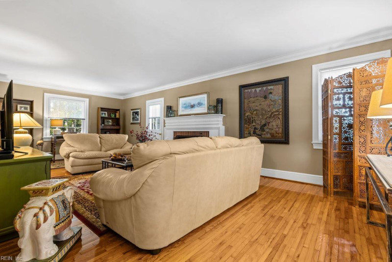 Photo 5 of 48 residential for sale in Franklin virginia