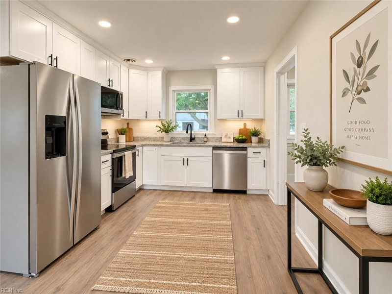 Photo 7 of 18 residential for sale in Newport News virginia