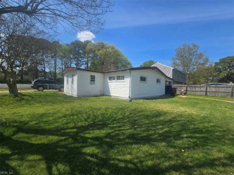 Photo 17 of 22 residential for sale in Chesapeake virginia Photo 17 of 22 residential for sale in Chesapeake virginia