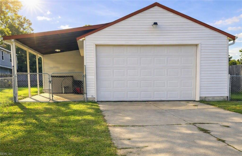Photo 2 of 22 residential for sale in Chesapeake virginia Photo 2 of 22 residential for sale in Chesapeake virginia