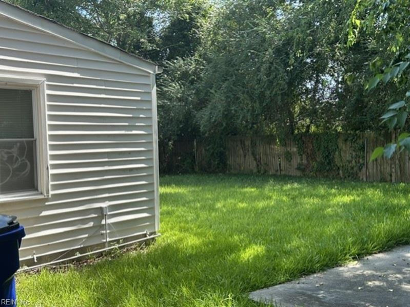 Photo 3 of 10 residential for sale in Norfolk virginia