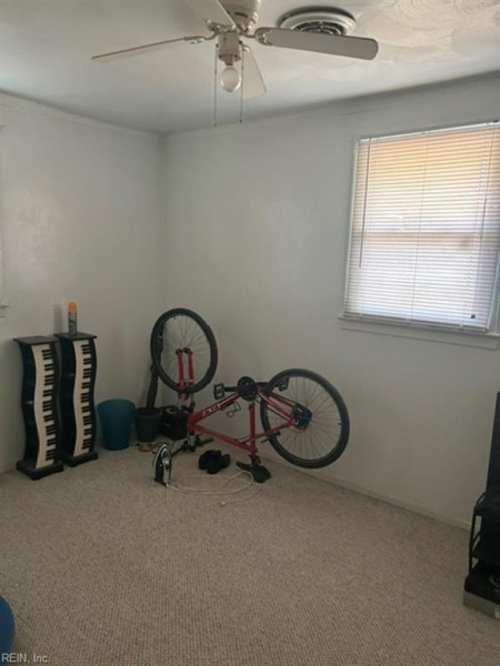 Photo 9 of 10 residential for sale in Norfolk virginia