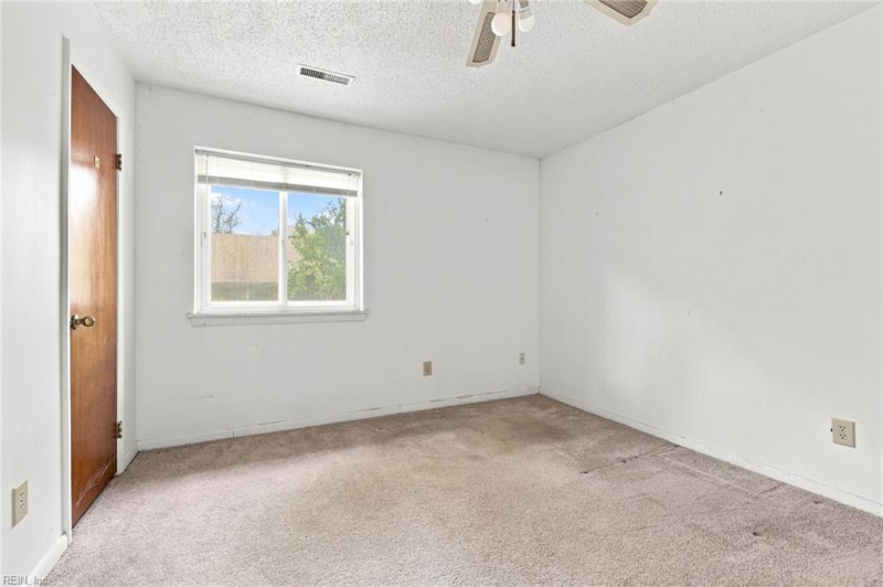 Photo 20 of 27 residential for sale in Virginia Beach virginia