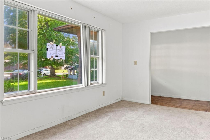 Photo 7 of 27 residential for sale in Virginia Beach virginia