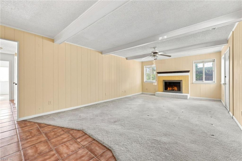 Photo 9 of 27 residential for sale in Virginia Beach virginia
