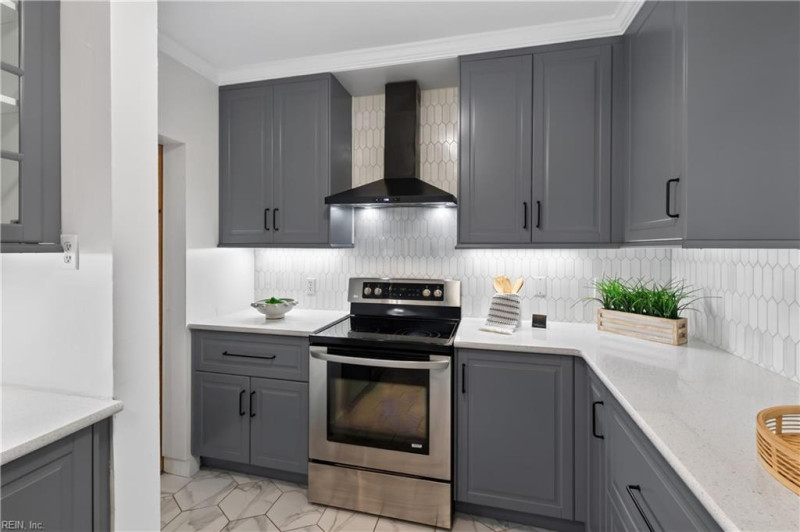 Photo 12 of 35 residential for sale in Norfolk virginia
