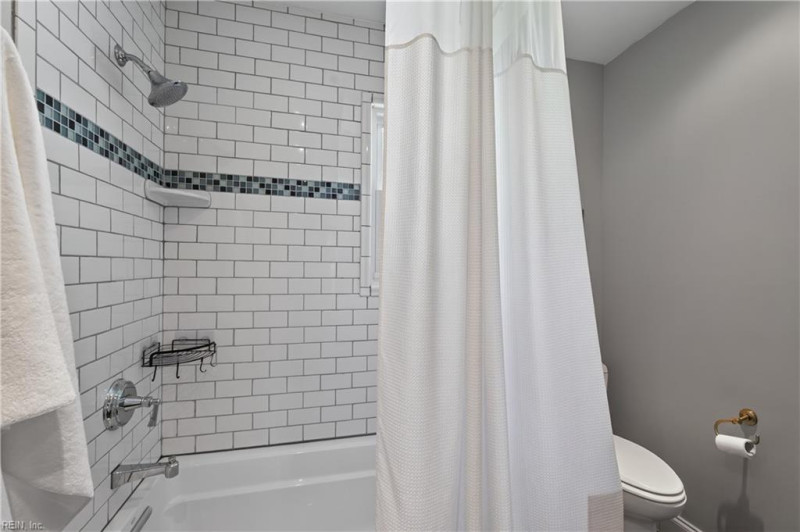 Photo 21 of 35 residential for sale in Norfolk virginia