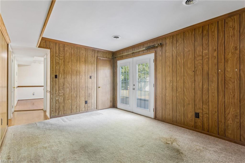 Photo 12 of 48 residential for sale in York County virginia