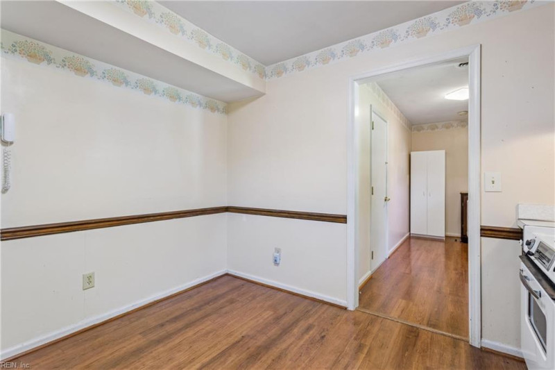 Photo 19 of 48 residential for sale in York County virginia