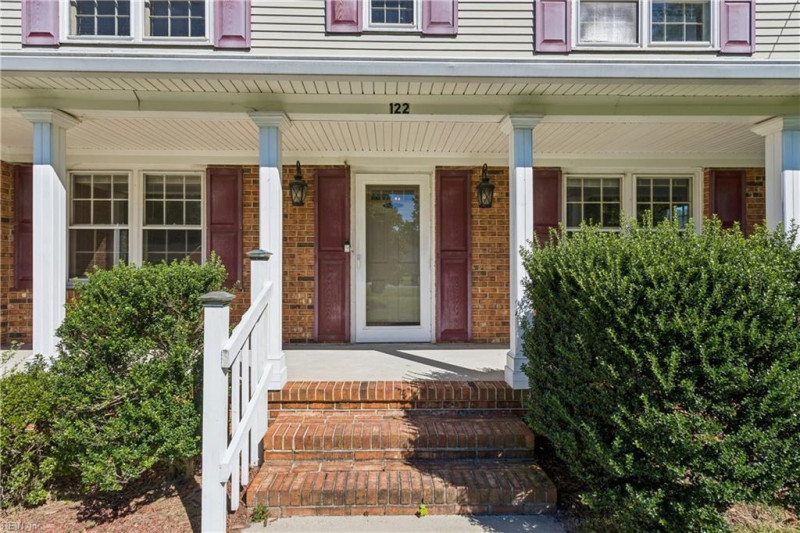 Photo 3 of 48 residential for sale in York County virginia