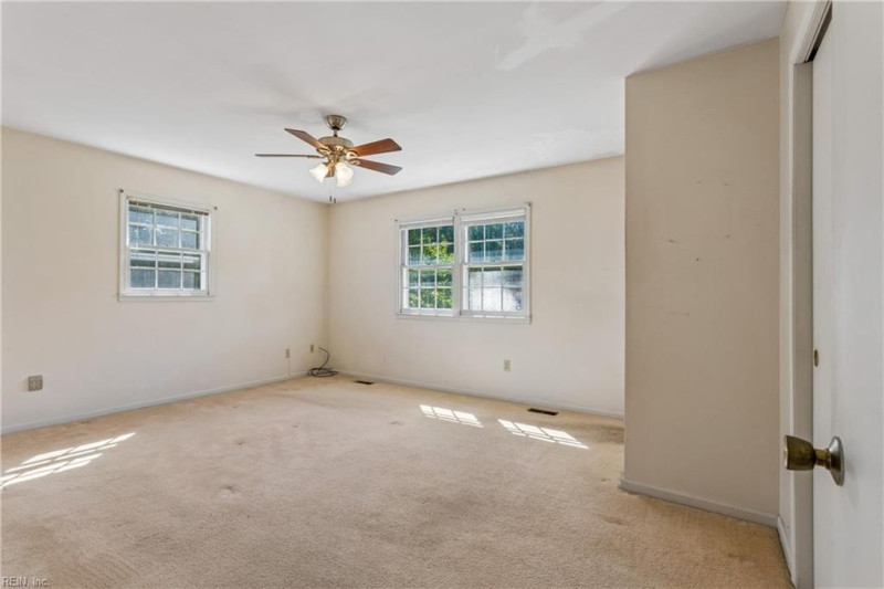Photo 33 of 48 residential for sale in York County virginia