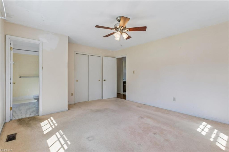Photo 35 of 48 residential for sale in York County virginia