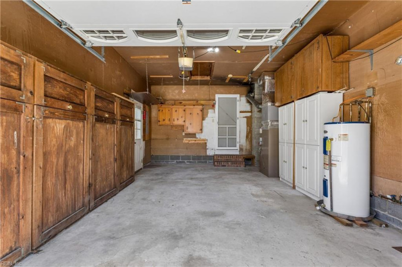 Photo 38 of 48 residential for sale in York County virginia