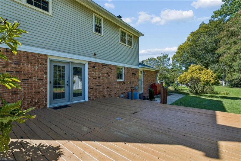 Photo 40 of 48 residential for sale in York County virginia