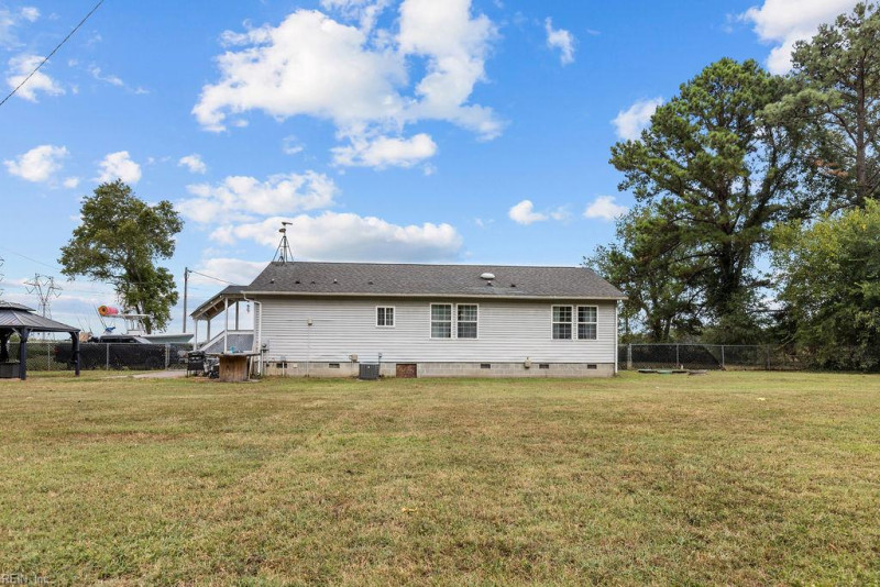 Photo 24 of 30 residential for sale in Surry County virginia