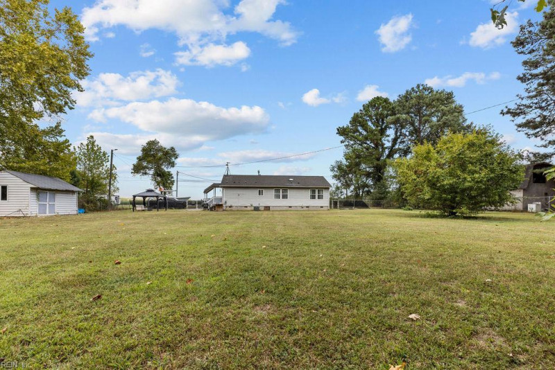 Photo 25 of 30 residential for sale in Surry County virginia