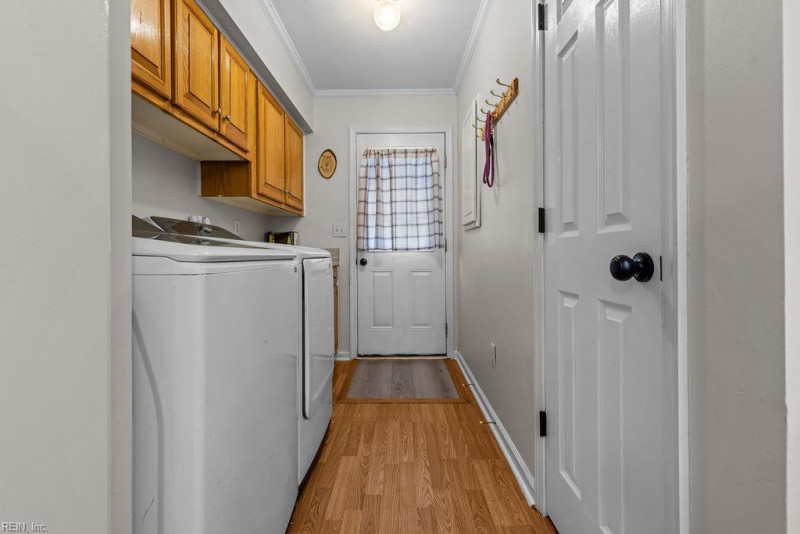 Photo 9 of 30 residential for sale in Surry County virginia
