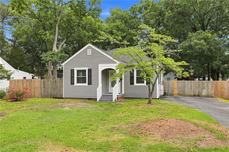 Photo 3 of 32 residential for sale in Newport News virginia Photo 3 of 32 residential for sale in Newport News virginia