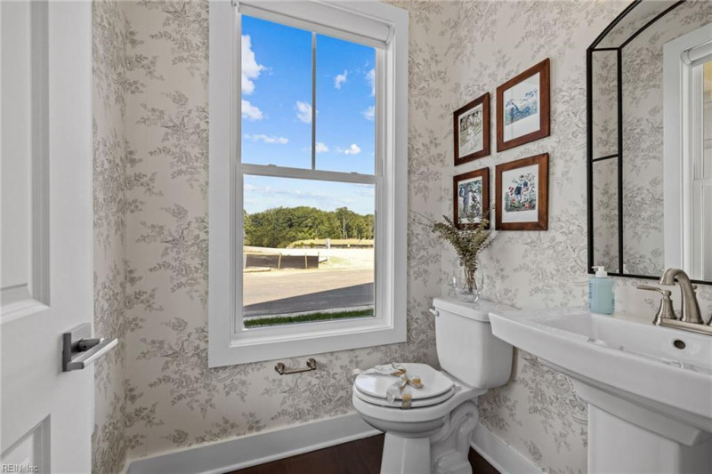 Photo 5 of 35 residential for sale in Williamsburg virginia