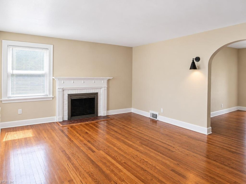 Photo 17 of 50 residential for sale in Norfolk virginia Photo 17 of 50 residential for sale in Norfolk virginia