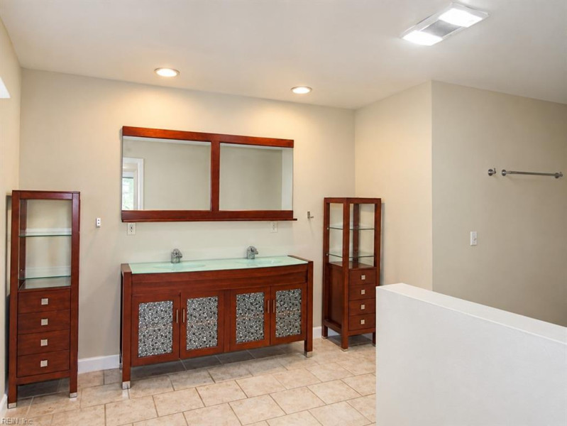 Photo 34 of 50 residential for sale in Norfolk virginia Photo 34 of 50 residential for sale in Norfolk virginia