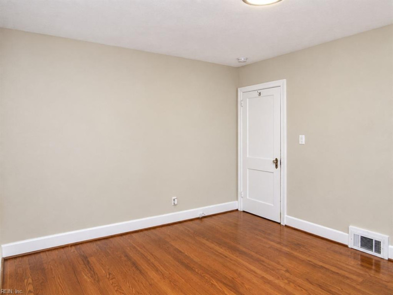 Photo 42 of 50 residential for sale in Norfolk virginia Photo 42 of 50 residential for sale in Norfolk virginia
