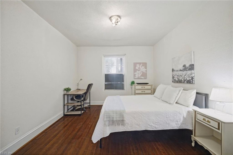 Photo 12 of 27 residential for sale in Norfolk virginia
