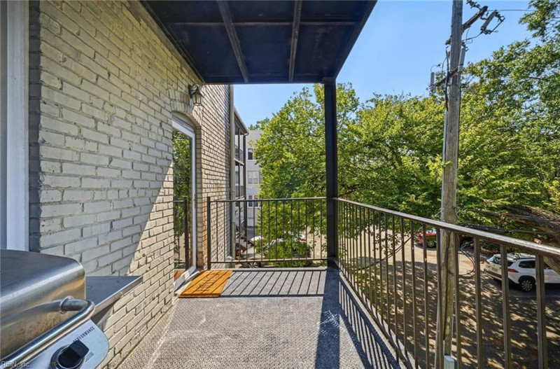 Photo 18 of 27 residential for sale in Norfolk virginia