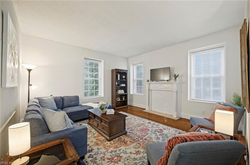 Photo 3 of 27 residential for sale in Norfolk virginia