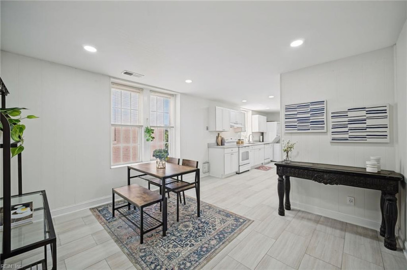 Photo 6 of 27 residential for sale in Norfolk virginia