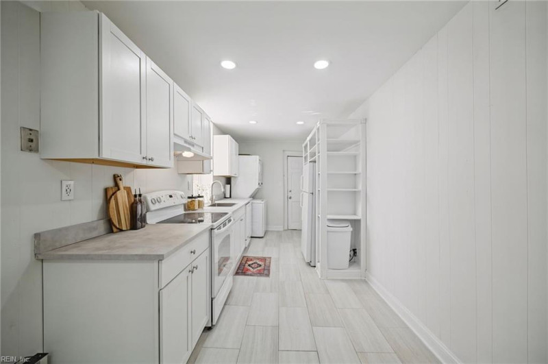 Photo 7 of 27 residential for sale in Norfolk virginia