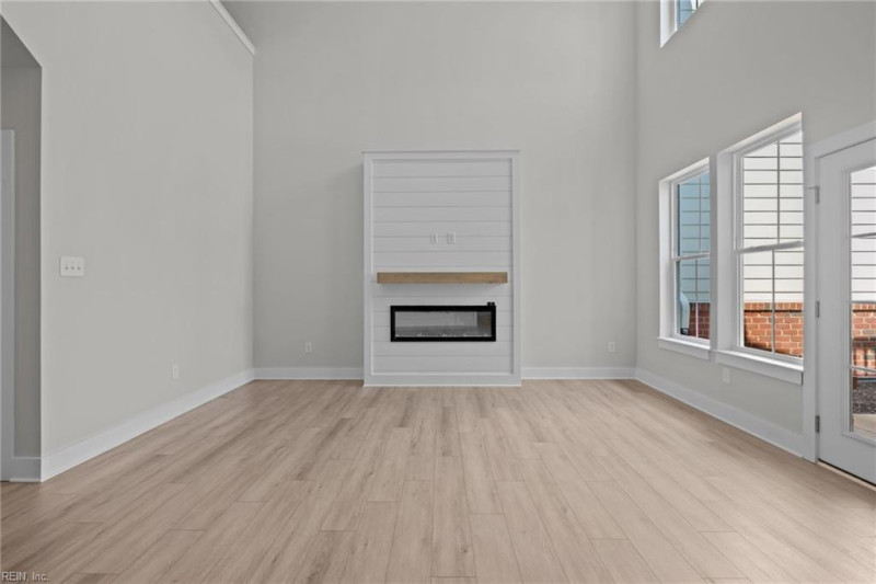 Photo 13 of 27 residential for sale in Williamsburg virginia