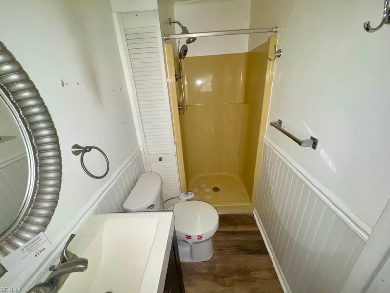 Photo 15 of 18 residential for sale in Portsmouth virginia