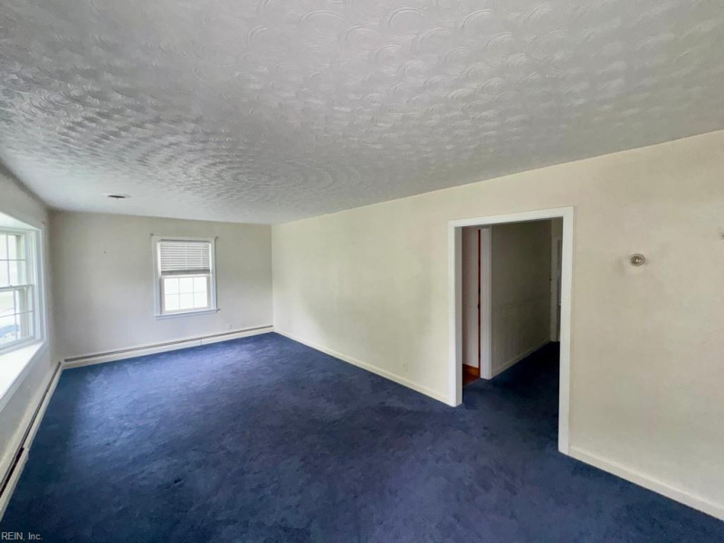 Photo 3 of 18 residential for sale in Portsmouth virginia
