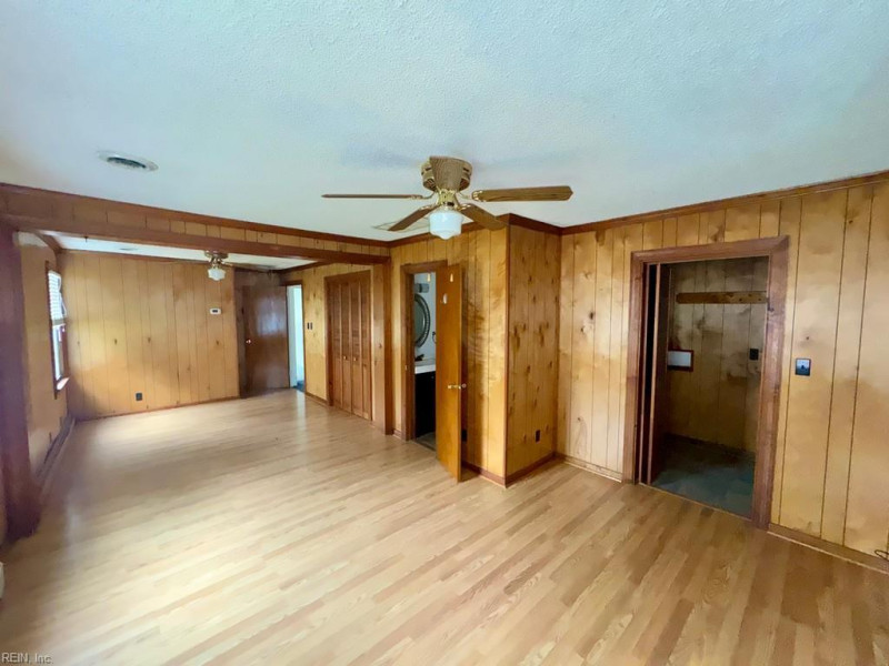 Photo 9 of 18 residential for sale in Portsmouth virginia