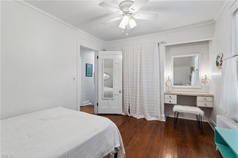 Photo 27 of 46 residential for sale in Newport News virginia