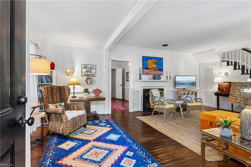Photo 4 of 46 residential for sale in Newport News virginia