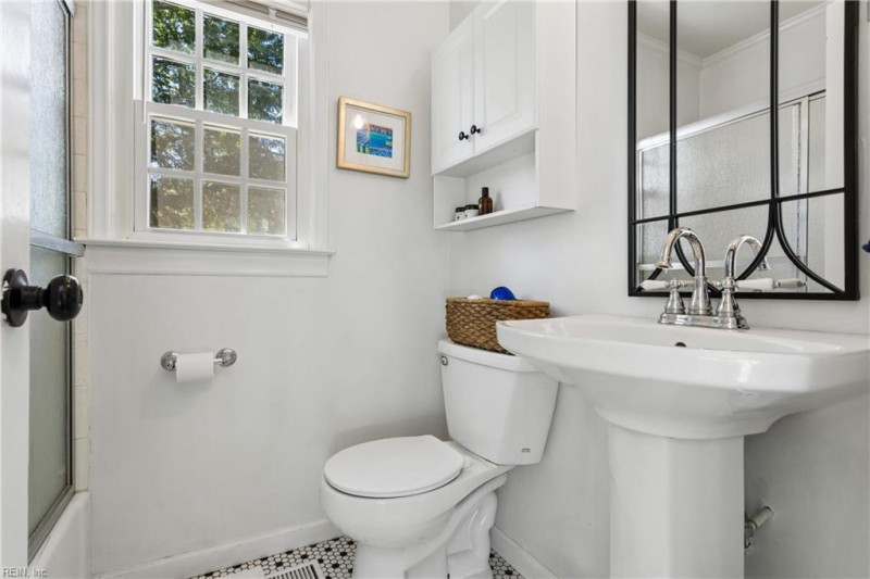 Photo 40 of 46 residential for sale in Newport News virginia