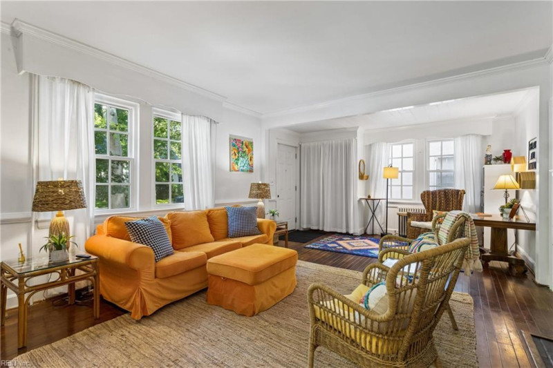 Photo 8 of 46 residential for sale in Newport News virginia